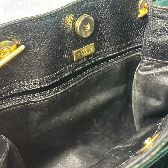 Vintage Bally Pebble Leather Bucket Shoulder Bag Gold Chain Front Flap Pocket - Picture 6 of 8